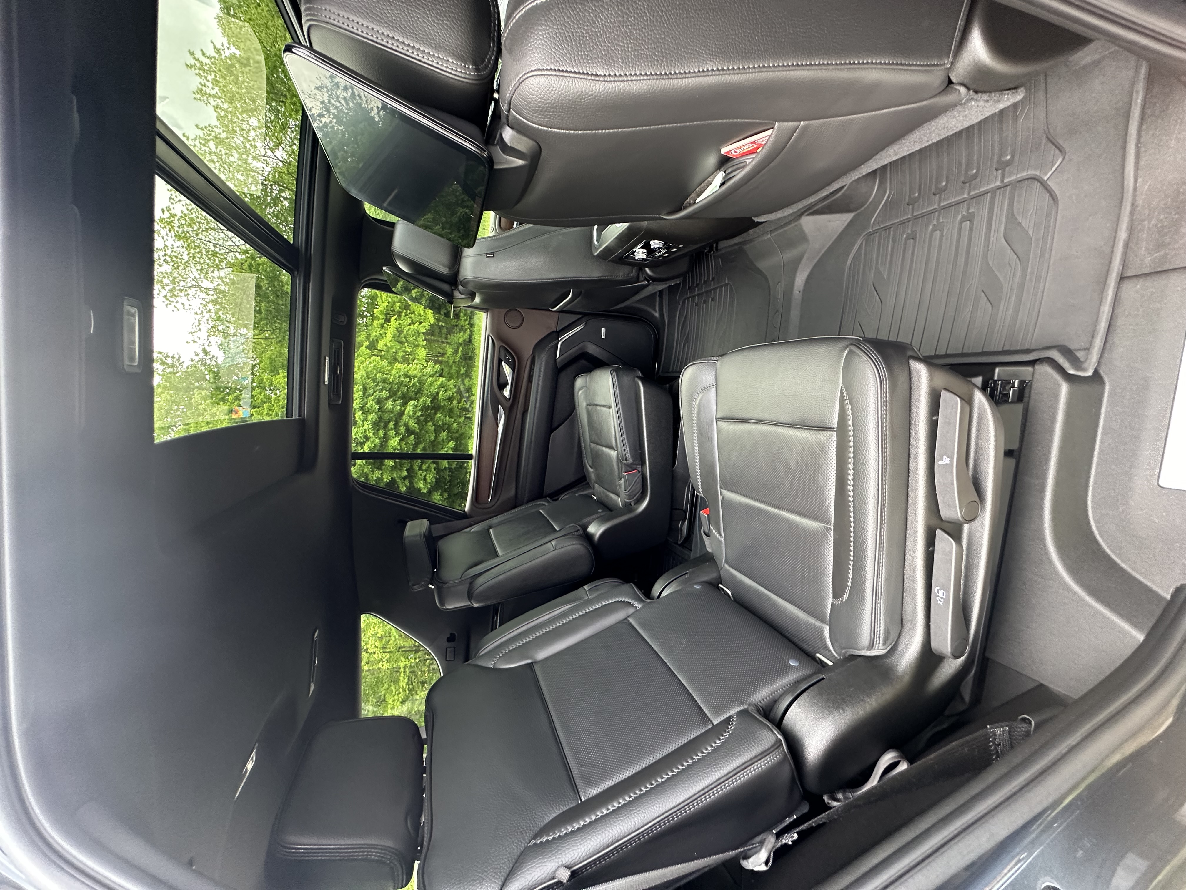 Escalade interior detail